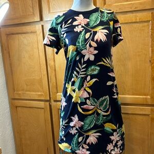 Old Navy Women Tropical dress. Size large
